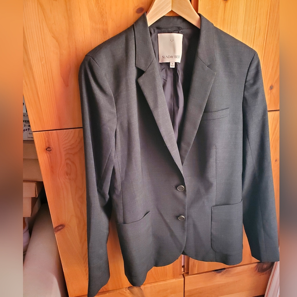 Aritzia Sunday Best Women's Dark Grey Wool Blend Blazer Size 10